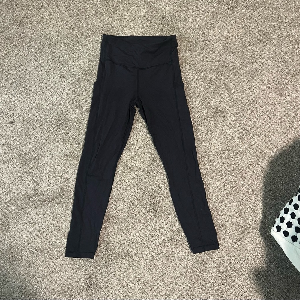 Black Athleta Leggings / Tights 7/8 length with pockets